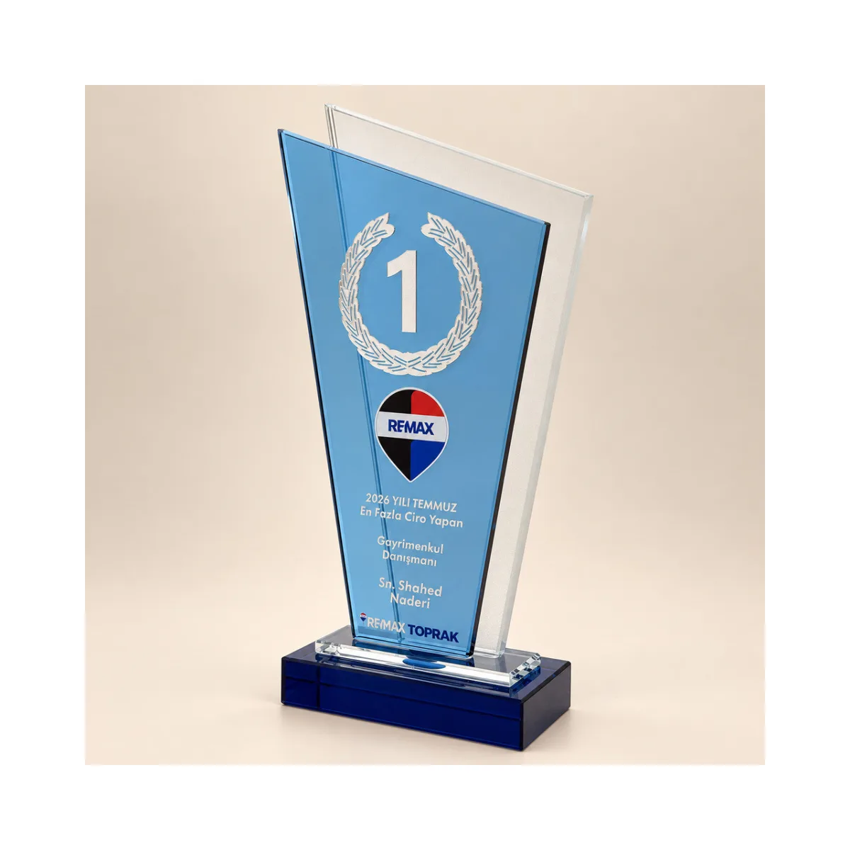 PB822-1 Kristal Plaket