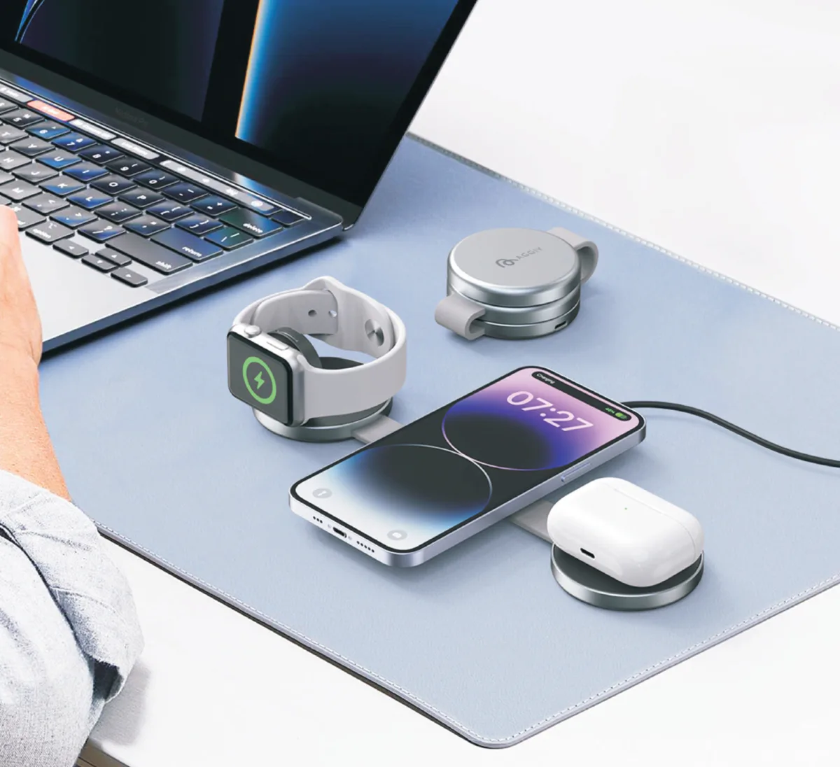 Aggiy Flex Charger 15W Katlanabilir Hızlı Wireless Kablosuz Şarj Standı